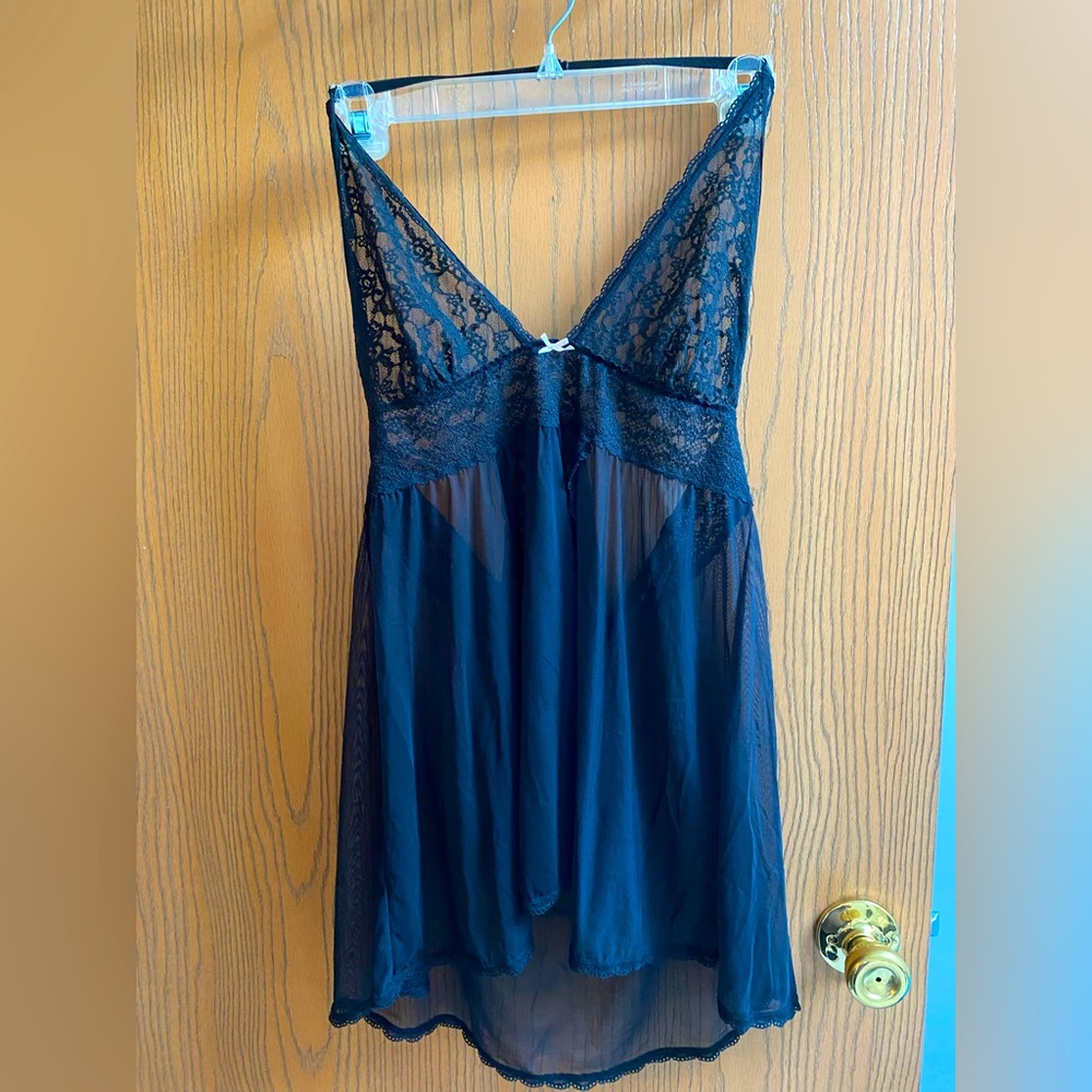 Victoria’s Secret M/L Night Gown Lingerie W/ Black Sheer Lace & Split